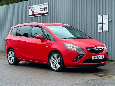 Used Vauxhall Zafira SRi 170 HP (125 kW) 2014 Red MPV