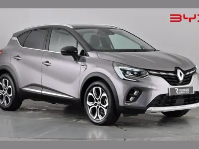 Second-hand Renault Captur Techno 145 CP (106 kW) 2023 Gri SUV