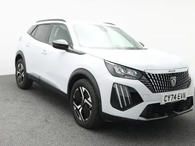 Używany Peugeot 2008 Allure 100 KM (73 kW) 2024 Biały SUV