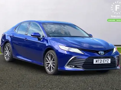 Used Toyota Camry 218 HP (160 kW) 2021 Blue Sedan