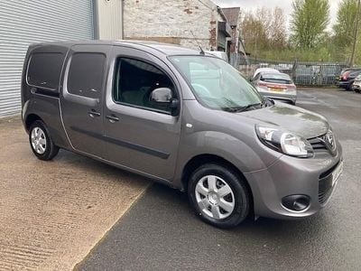 Used Nissan NV250 Tekna 95 HP (69 kW) 2021 Grey Van