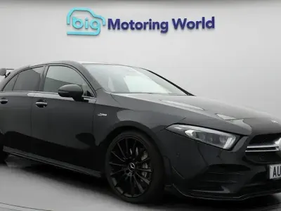 Begagnad Mercedes A35 AMG Premium Plus 306 HK (225 kW) 2022 Halvkombi