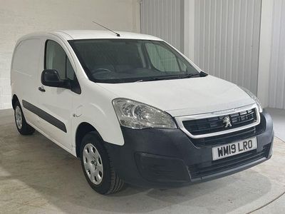 White Used 2019 Peugeot Partner MPV | £6,795