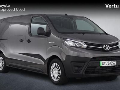 New Toyota Proace 100 kW (136 HP) 2025 MPV