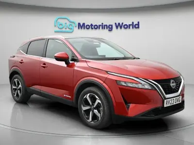 Usado Nissan Qashqai N-Connecta 190 HP (139 kW) 2023 Vermelho SUV