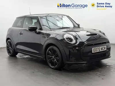 Used Mini Cooper S Hatch 135 kW (184 HP) 2022 Blue and black Hatchback