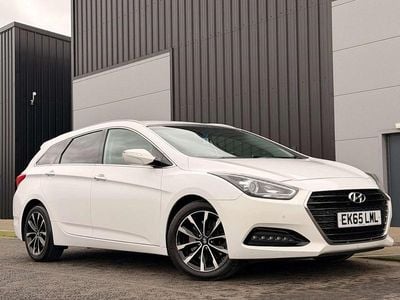Used Hyundai i40 SE 141 HP (103 kW) 2015 White Estate