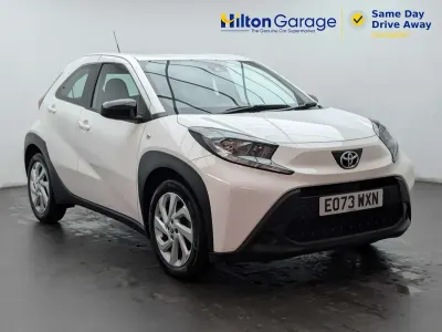 Usado Toyota Aygo X X-pure 2023 Branco SUV
