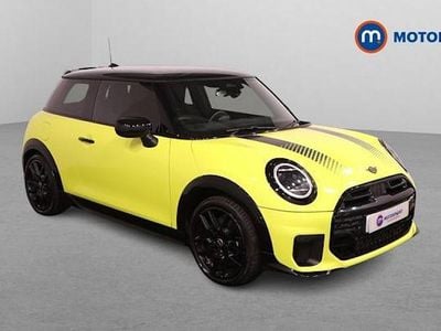 Used Mini Cooper Sport 114 kW (156 HP) 2025 Yellow Hatchback