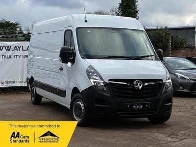 Used Vauxhall Movano Edition 135 HP (99 kW) 2021 White MPV