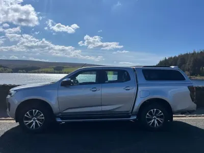 Nuevo Isuzu D-Max 2025 Plateado Pickup/Camioneta