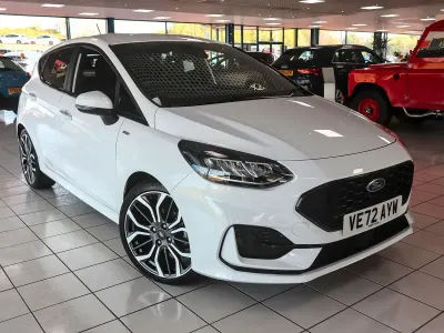Używany Ford Fiesta ST-Line X 125 KM (91 kW) 2022 Biały Hatchback