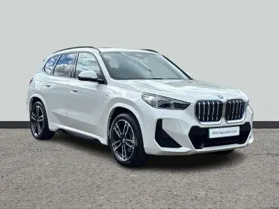 Begagnad BMW iX1 M Sport 230 kW (313 HK) 2023 Vit SUV