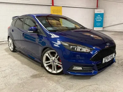 Used Ford Focus ST 250 HP (183 kW) 2016 Blue Hatchback