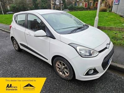 Used Hyundai i10 Premium 2014 White Hatchback