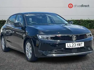 Used Vauxhall Astra Design Edition 130 HP (95 kW) 2023 Black Hatchback