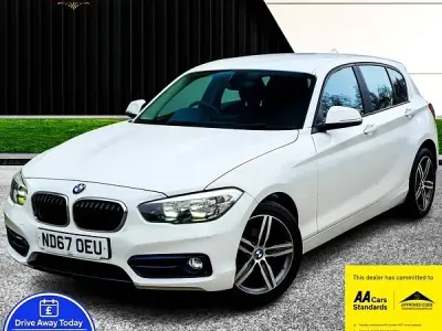 Used BMW 118 Sport Line 2017 White Hatchback