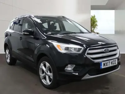 Usado Ford Kuga Titanium X 180 HP (132 kW) 2017 Preto SUV