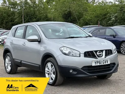 Begagnad Nissan Qashqai Acenta 2011 Silver SUV
