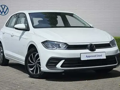 Used VW Polo Life 95 HP (69 kW) 2022 White Hatchback