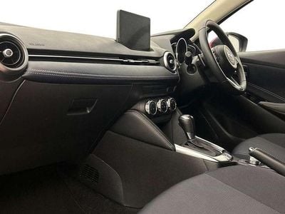 Used Mazda 2 Inclusive 88 HP (64 kW) 2023 Red Hatchback