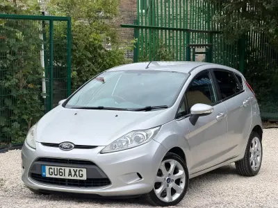 Used Ford Fiesta Zetec 2011 Silver Hatchback