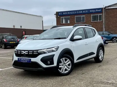 Used Dacia Sandero Expression 91 HP (66 kW) 2024 White Hatchback