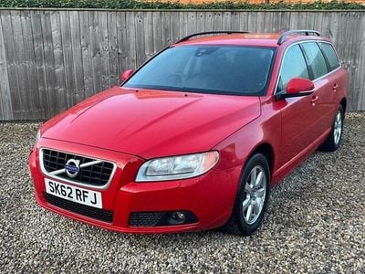 Used Volvo V70 163 HP (119 kW) 2012 Red Estate