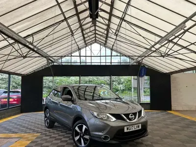 Używany Nissan Qashqai N-Connecta 110 KM (80 kW) 2017 Szary SUV