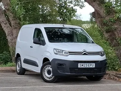 Used Citroën Berlingo 100 HP (73 kW) 2023 White MPV