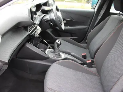 Käytetty Peugeot 208