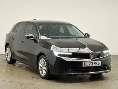 Used Vauxhall Astra Design Edition 130 HP (95 kW) 2023 Black Hatchback