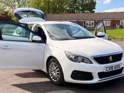 Käytetty Peugeot 308 SW 2018 Valkoinen Farmari