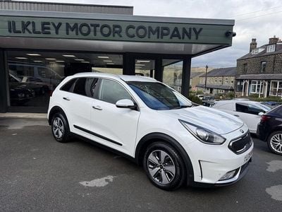 Used Kia Niro 141 HP (103 kW) 2019 White SUV