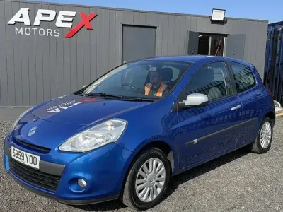 Used Renault Clio 2010 Blue Hatchback
