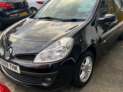 used Renault Clio o 1.2 TCE Dynamique 5dr Estate