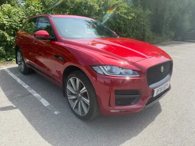 Used Jaguar F-Pace R-Sport 240 HP (176 kW) 2018 Red SUV