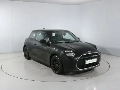 Used Mini Cooper Exclusive 135 kW (184 HP) 2025 Black Hatchback
