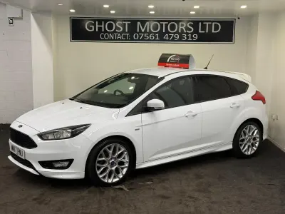 Used Ford Focus ST-Line 120 HP (88 kW) 2017 White Hatchback