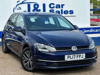 Begagnad VW Golf VII SE 115 HK (84 kW) 2017 Blå Halvkombi