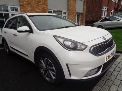 Used Kia Niro 139 HP (102 kW) 2017 White SUV