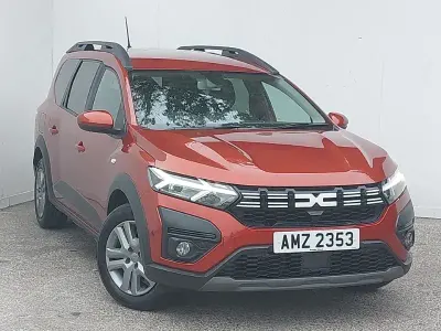 Używany Dacia Jogger Expression 109 KM (80 kW) 2023 Brązowy Minivan