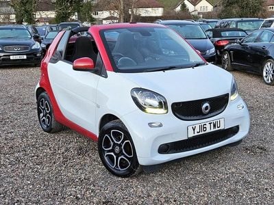 Used Smart ForTwo Cabrio Passion 71 HP (52 kW) 2016 White Cabriolet