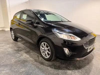Used Ford Fiesta Zetec 85 HP (62 kW) 2017 Black Hatchback