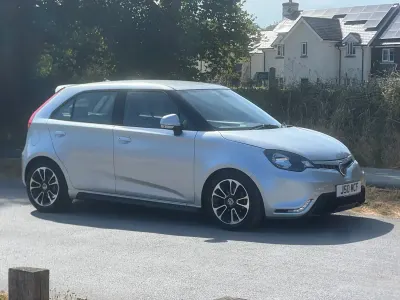 Used MG MG3 106 HP (77 kW) 2016 Silver Hatchback