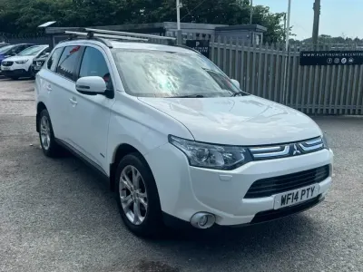Used Mitsubishi Outlander 2014 White SUV