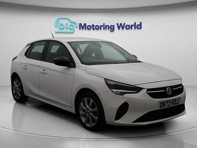 Used Vauxhall Corsa Design Edition 75 HP (55 kW) 2022 White Hatchback