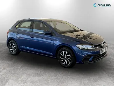 Używany VW Polo Life 95 KM (69 kW) 2023 Niebieski Hatchback