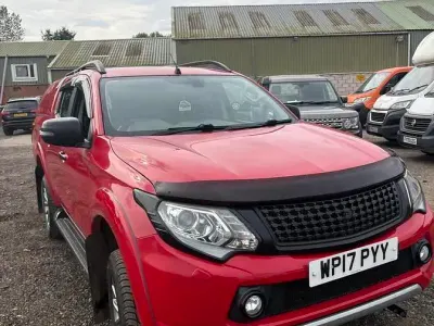 Used Mitsubishi L200 181 HP (133 kW) 2017 Red Pickup