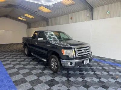 Used Ford F-150 XLT 2020 Black Pickup